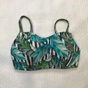 Shade and Shore Swim suit Top Bikini padded women's 36DD large Target